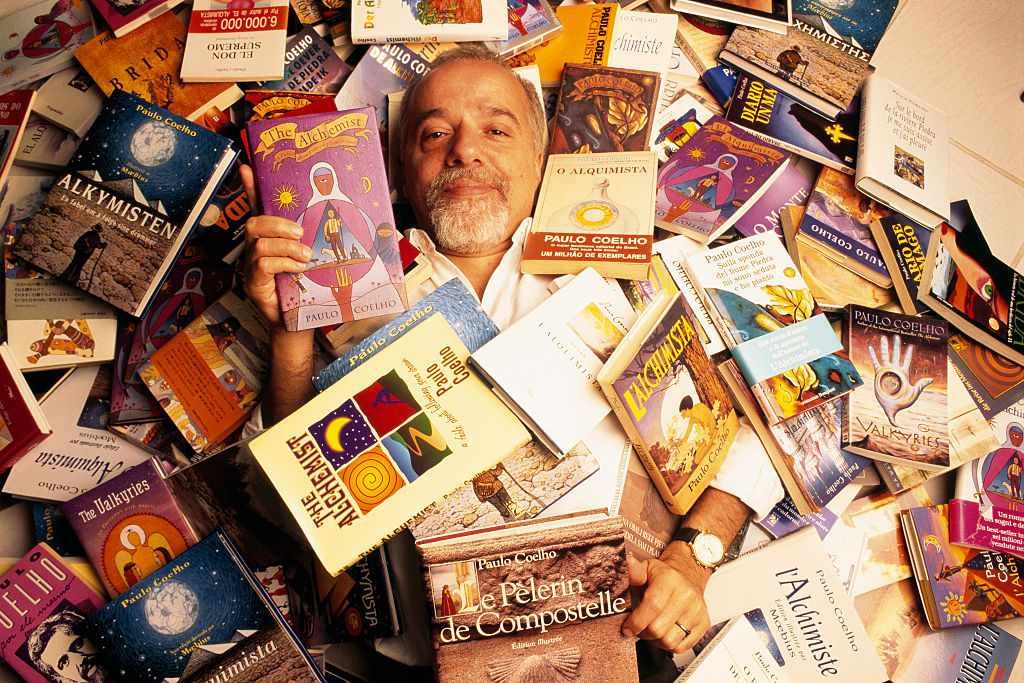 Paulo Coelho : parcours, œuvres et influence mondiale